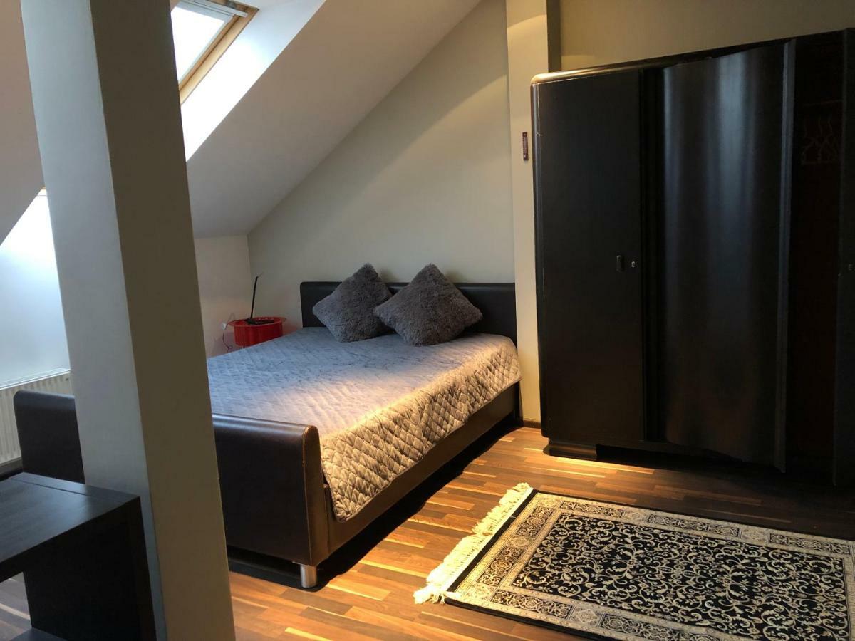 Family Or Group Apartment In Green Center Рига Экстерьер фото